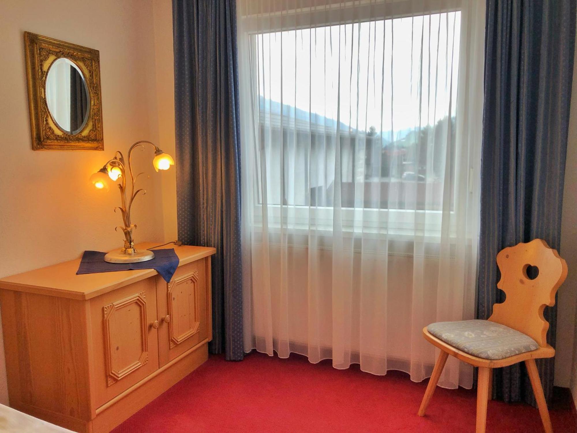 Gasthof Enzian Tannheim Pokoj fotografie